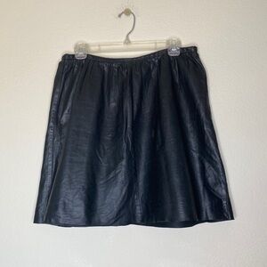 Madewell pleated black leather skirt Sz 4